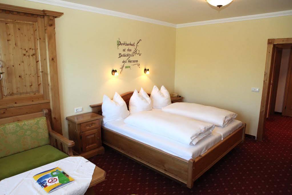 Hotel Sperlhof 윈디슈가르스텐 외부 사진